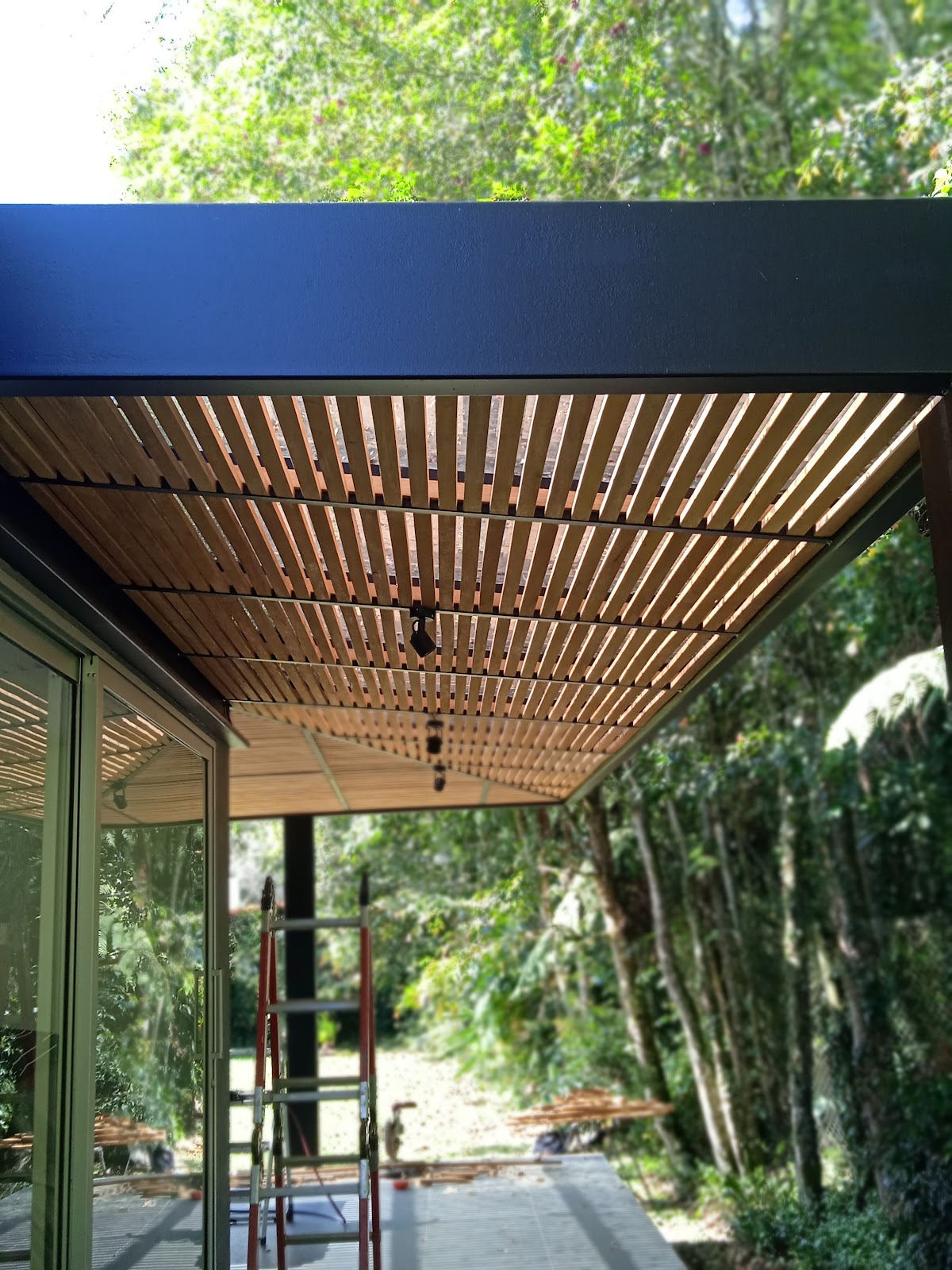 Pergola premium para terraza campestre